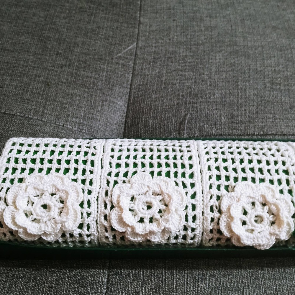 Vintage Floral Crochet Napkin Rings Set of 6 CreamTable Decoration New Old Stock